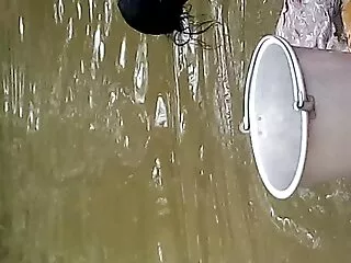 ধাক্কা বাংলা সেক্সি কথা মারা, সুন্দরী বালিকা